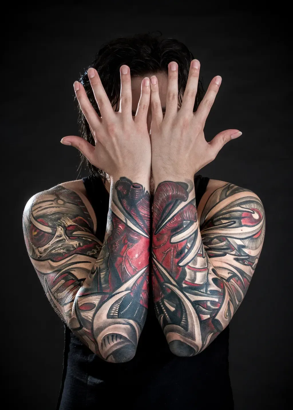 Arms: BioArt Heart Union, tattoo by Javier Obregón